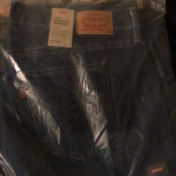 Clearance - Picture 12 of 12